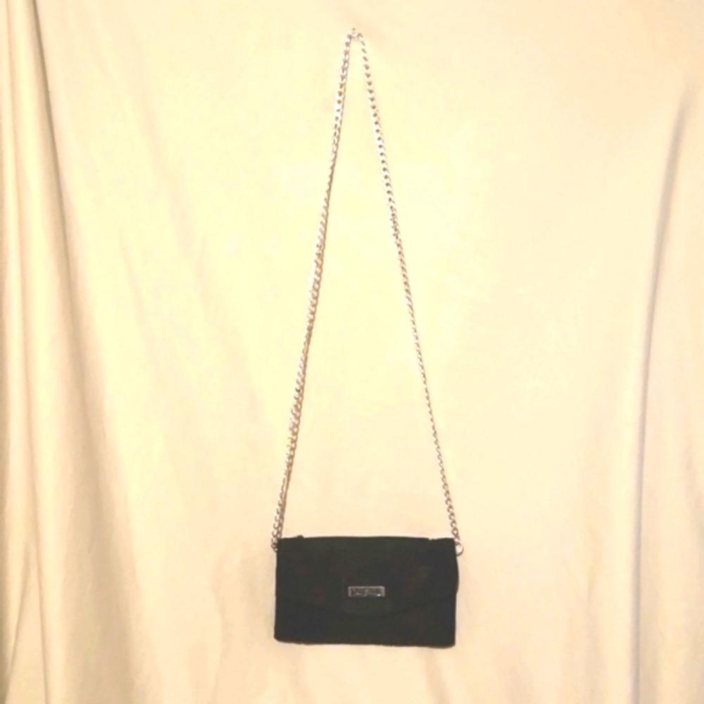 Vera Bradley trifold wallet crossbody.